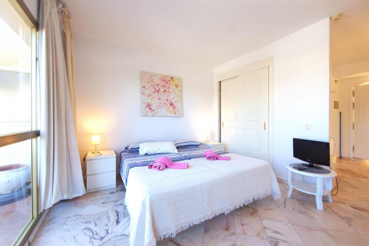 Romana Playa Studio Elviria Marbella Bagian luar foto